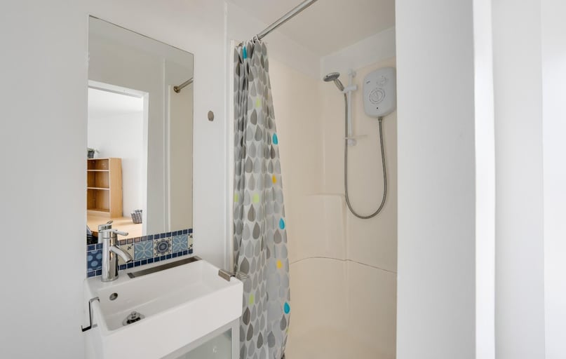 Furzehill Road, Mutley, Plymouth - Image 1